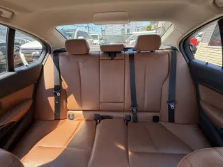 2013 BMW 3 Series 328i