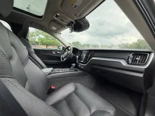 2020 Volvo XC60 T6 Momentum