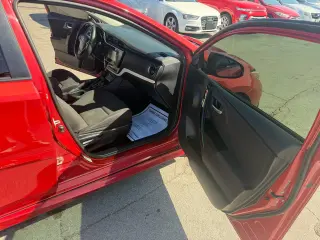 2017 Toyota Corolla iM CVT (Natl)