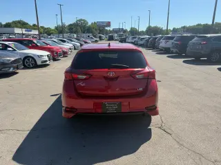 2017 Toyota Corolla iM CVT (Natl)