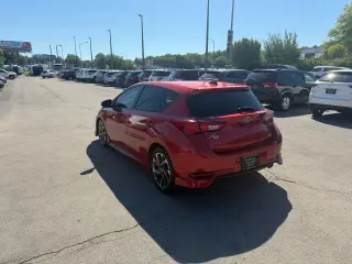 2017 Toyota Corolla iM CVT (Natl)
