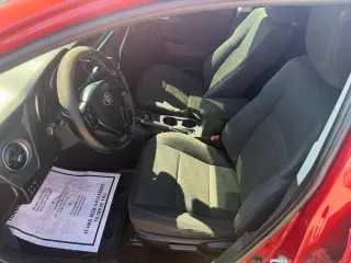 2017 Toyota Corolla iM CVT (Natl)