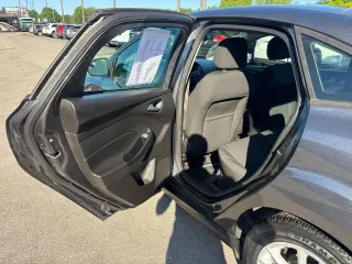 2015 Ford Focus 4dr Sdn SE