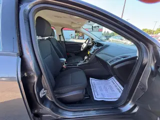 2015 Ford Focus 4dr Sdn SE