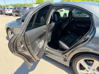 2004 Mazda MAZDA6 S