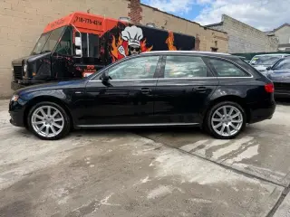 2012 Audi A4 Avant 2.0T quattro Tiptronic