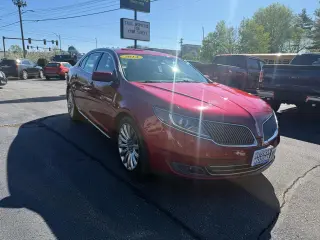 2014 Lincoln MKS
