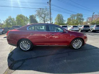 2014 Lincoln MKS