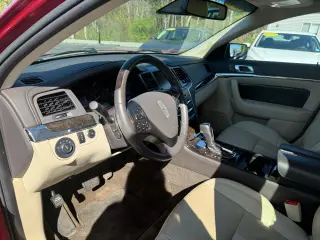 2014 Lincoln MKS