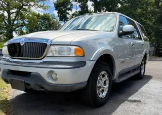 1999 Lincoln Navigator