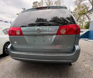 2006 Toyota Sienna