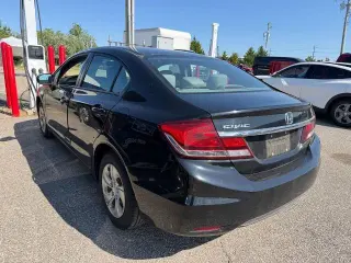 Honda Civic 2014 LX 4dr Sedan CVT