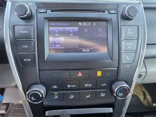 Toyota Camry 2017 SE 4dr Sedan