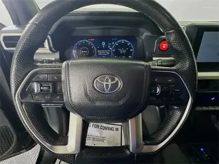 Toyota Tacoma 2024 4x4 Limited 4dr Double Cab 5.0 ft SB