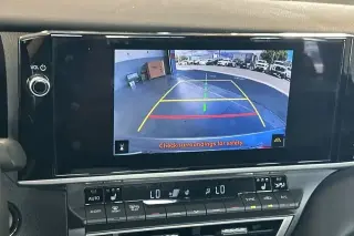 Toyota Camry 2025 SE 4dr Sedan