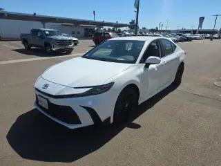 Toyota Camry 2025 SE 4dr Sedan