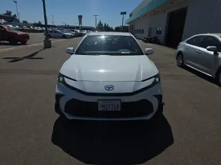 Toyota Camry 2025 SE 4dr Sedan
