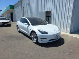 Tesla Model 3 2019 Mid Range 4dr Fastback