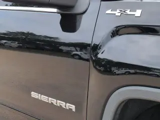 GMC Sierra 1500 2018 4x4 SLE 4dr Crew Cab 5.8 ft. SB
