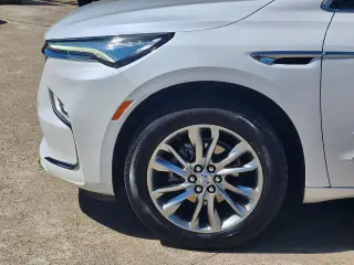 Buick Enclave 2023 Avenir 4dr Crossover