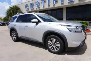 Nissan Pathfinder 2023 SL 4dr SUV