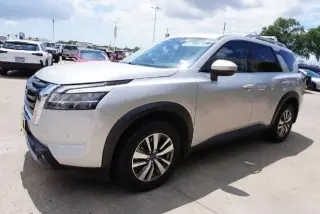 Nissan Pathfinder 2023 SL 4dr SUV