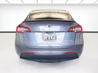 Tesla Model Y 2023 AWD 4dr Crossover