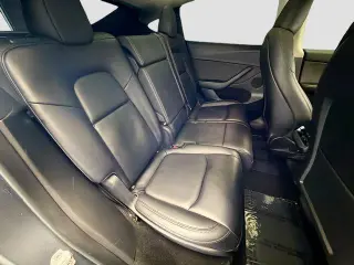 Tesla Model Y 2023 AWD 4dr Crossover