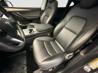 Tesla Model Y 2023 AWD 4dr Crossover