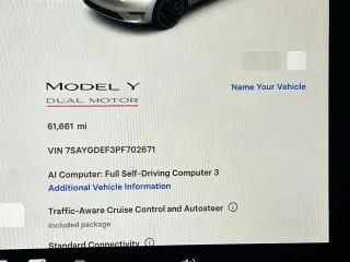 Tesla Model Y 2023 AWD Performance 4dr Crossover