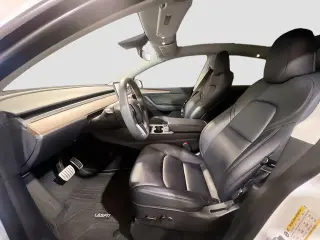 Tesla Model Y 2023 AWD Performance 4dr Crossover