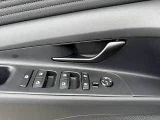 Hyundai ELANTRA Hybrid 2025 SEL Sport 4dr Sedan