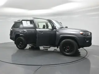 Toyota 4Runner 2021 4x4 SR5 Premium 4dr SUV