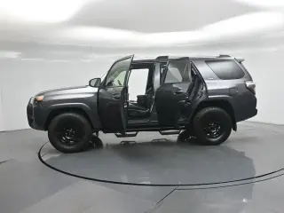 Toyota 4Runner 2021 4x4 SR5 Premium 4dr SUV