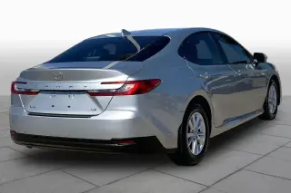 Toyota Camry 2025 LE 4dr Sedan