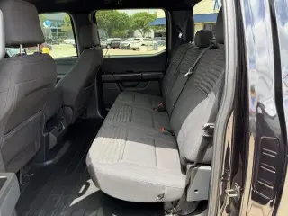 Ford F-150 2022 4x2 XL 4dr SuperCrew 5.5 ft. SB