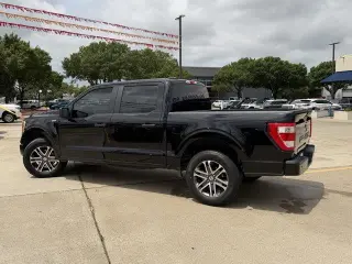 Ford F-150 2022 4x2 XL 4dr SuperCrew 5.5 ft. SB