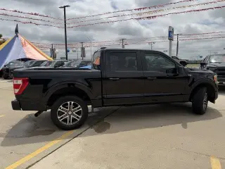 Ford F-150 2022 4x2 XL 4dr SuperCrew 5.5 ft. SB