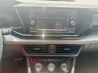 Volkswagen Taos 2024 S 4dr SUV