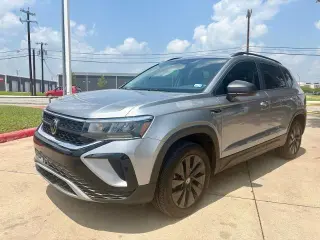 Volkswagen Taos 2024 S 4dr SUV