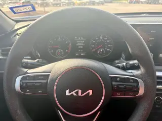 Kia K5 2024 LXS 4dr Sedan