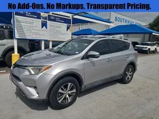 Toyota RAV4 2016 XLE 4dr SUV