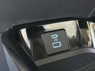 Ford Mustang Mach-E 2024 Select 4dr SUV