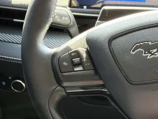 Ford Mustang Mach-E 2024 Select 4dr SUV