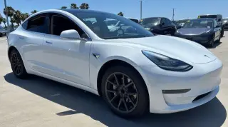 Tesla Model 3 2018 Mid Range 4dr Fastback