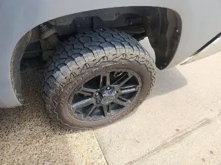 Toyota Tundra 2019 4x4 SR5 4dr CrewMax Cab Pickup SB (5.7L V8 FFV)