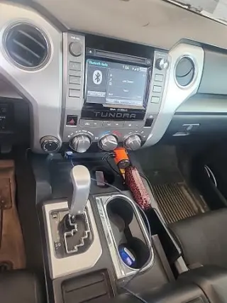 Toyota Tundra 2019 4x4 SR5 4dr CrewMax Cab Pickup SB (5.7L V8 FFV)