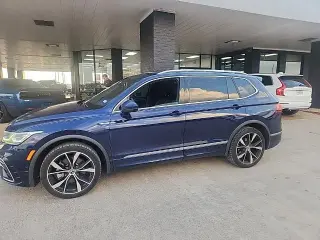 Volkswagen Tiguan 2023 AWD SEL R-Line 4Motion 4dr SUV