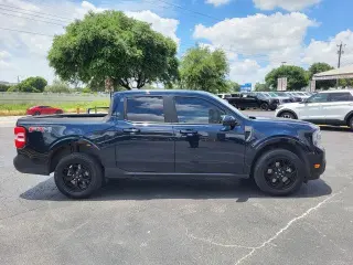Ford Maverick 2023 AWD Lariat 4dr SuperCrew 4.5 ft. SB