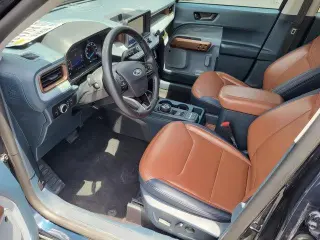 Ford Maverick 2023 AWD Lariat 4dr SuperCrew 4.5 ft. SB